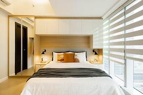 Uptown Parksuites BGC