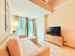 Uptown Parksuites BGC