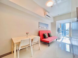 Uptown Parksuites BGC