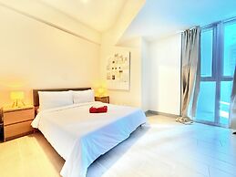 Uptown Parksuites BGC