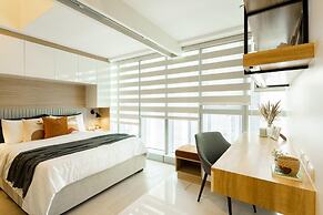 Uptown Parksuites BGC