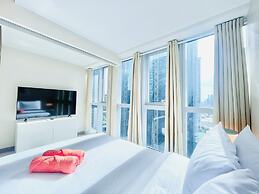 Uptown Parksuites BGC