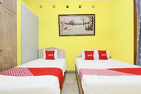 OYO 94009 Homestay Ndalem Kademangan