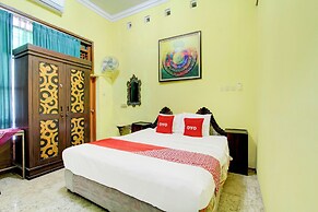 OYO 94009 Homestay Ndalem Kademangan