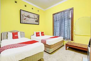 OYO 94009 Homestay Ndalem Kademangan