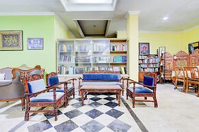 OYO 94009 Homestay Ndalem Kademangan