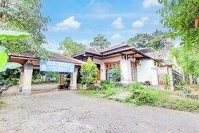 OYO 94009 Homestay Ndalem Kademangan