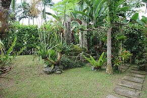 Capital O 94012 Dewa Jati House