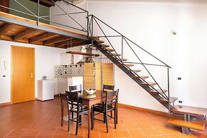 Casa Meli dietro Piazza San Domenico