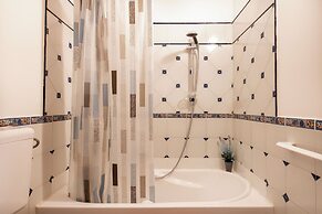 Casa Meli dietro Piazza San Domenico