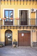 Casa Meli dietro Piazza San Domenico