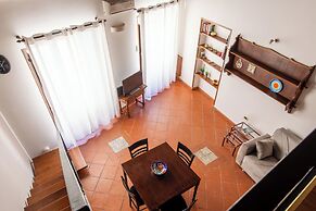 Casa Meli dietro Piazza San Domenico