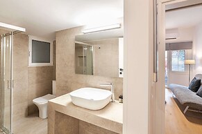 Phaedrus Living: Nea Smyrni Park View Flat