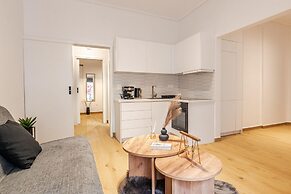 Phaedrus Living: Nea Smyrni Park View Flat