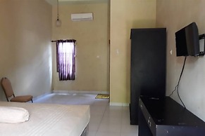 OYO 94015 Kost Alif Near Masjid Jami Nurul Huda