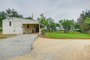 Blackwell Home w/ Enclosed Porch: Steps to Water!