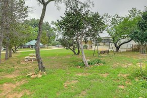 Blackwell Home w/ Enclosed Porch: Steps to Water!