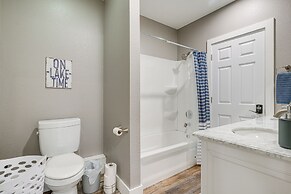 Lakefront Vacation Rental ~ 10 Mi to Shipshewana!