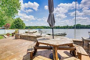 Lakefront Vacation Rental ~ 10 Mi to Shipshewana!