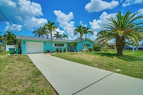 2 Mi to Beach: Canalfront Home in Cape Coral