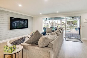 2 Mi to Beach: Canalfront Home in Cape Coral