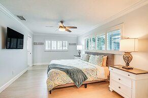 2 Mi to Beach: Canalfront Home in Cape Coral