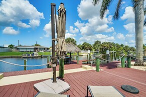 2 Mi to Beach: Canalfront Home in Cape Coral