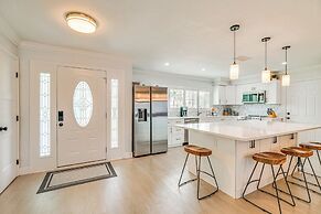 2 Mi to Beach: Canalfront Home in Cape Coral