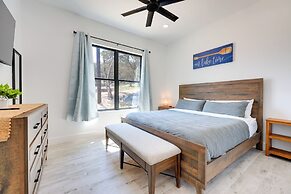 Canyon Lake Getaway: Hot Tub, 1 Mi to Boat Ramp!