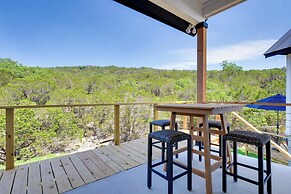 Canyon Lake Getaway: Hot Tub, 1 Mi to Boat Ramp!