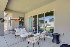 Beautiful Bakersfield Home ~ 8 Mi to Downtown!