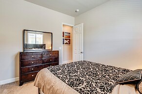 Beautiful Bakersfield Home ~ 8 Mi to Downtown!