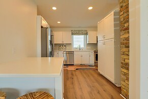 Holland Getaway ~ 1/2 Mi to Ottawa Beach!