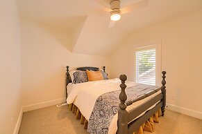 Holland Getaway ~ 1/2 Mi to Ottawa Beach!