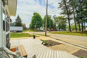 Holland Getaway ~ 1/2 Mi to Ottawa Beach!