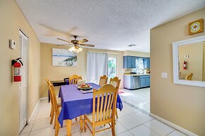 7 Mi to Satellite Beach: Melbourne Home w/ Yard