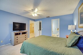 7 Mi to Satellite Beach: Melbourne Home w/ Yard