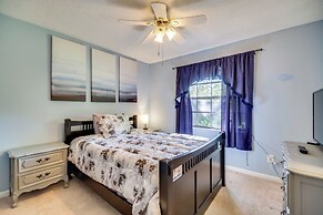 7 Mi to Satellite Beach: Melbourne Home w/ Yard