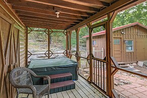 Peaceful Mt Juliet Cabin w/ Hot Tub & Fire Pit