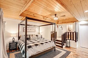 Peaceful Mt Juliet Cabin w/ Hot Tub & Fire Pit