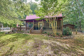 Peaceful Mt Juliet Cabin w/ Hot Tub & Fire Pit