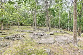 Peaceful Mt Juliet Cabin w/ Hot Tub & Fire Pit