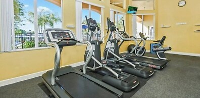 Minutes From Disney Private Pool 4 Bedroom Home by RedAwning