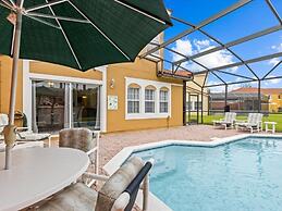 Minutes From Disney Private Pool 4 Bedroom Home by RedAwning