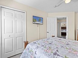 Minutes From Disney Private Pool 4 Bedroom Home by RedAwning
