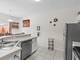 Minutes From Disney Private Pool 4 Bedroom Home by RedAwning