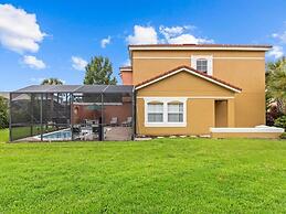 Minutes From Disney Private Pool 4 Bedroom Home by RedAwning