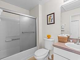 Minutes From Disney Private Pool 4 Bedroom Home by RedAwning