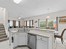 Minutes From Disney Private Pool 4 Bedroom Home by RedAwning