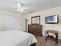 Minutes From Disney Private Pool 4 Bedroom Home by RedAwning